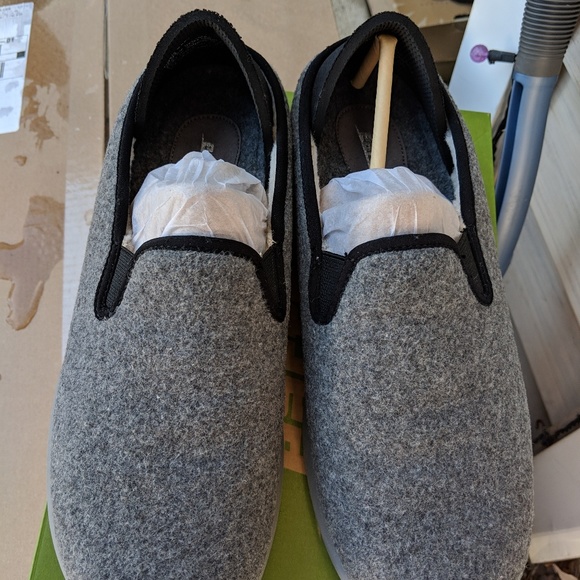 earth slip on shoes